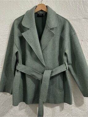 Vero Moda Paulario Wrap Jacket Woman’s Size Small Snap Front Green Pea Coat